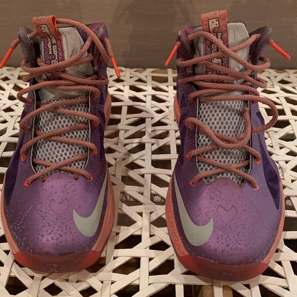 lebron 10 extraterrestrial